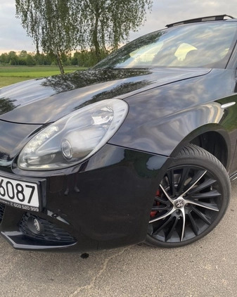 Alfa Romeo Giulietta cena 33500 przebieg: 230000, rok produkcji 2011 z Siewierz małe 277